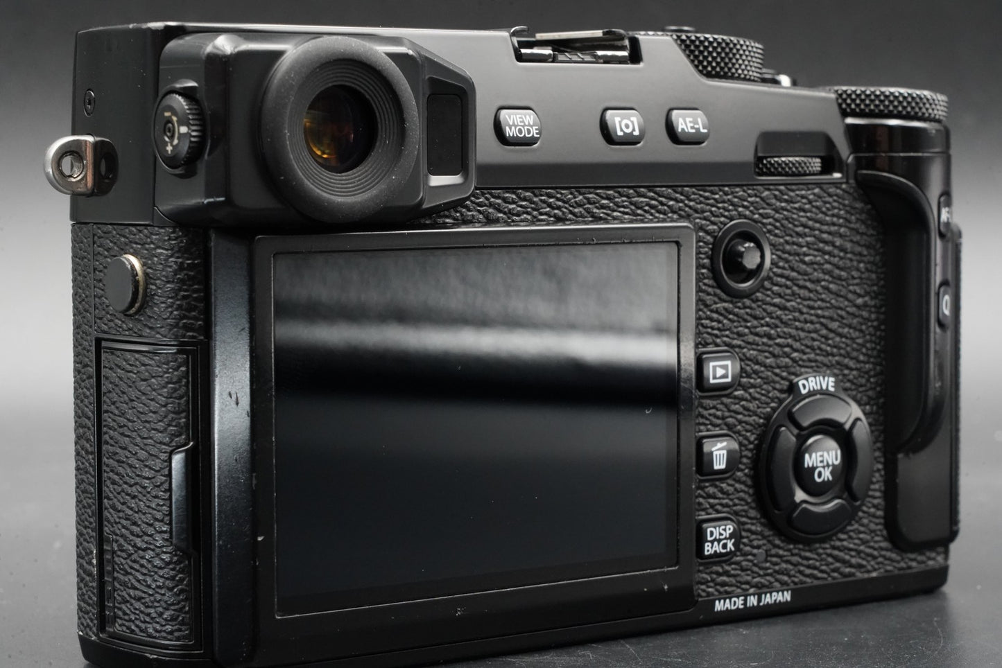 Only 1 cuts!! Fujifilm X-Pro2 24.3MP Mirrorless Digital Camera Black 11524