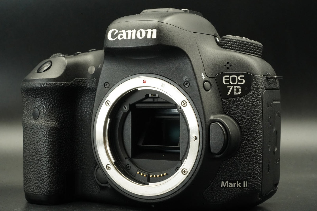 Canon EOS 7D Mark II DSLR Digital SLR Video Camera Used US STOCK #12218