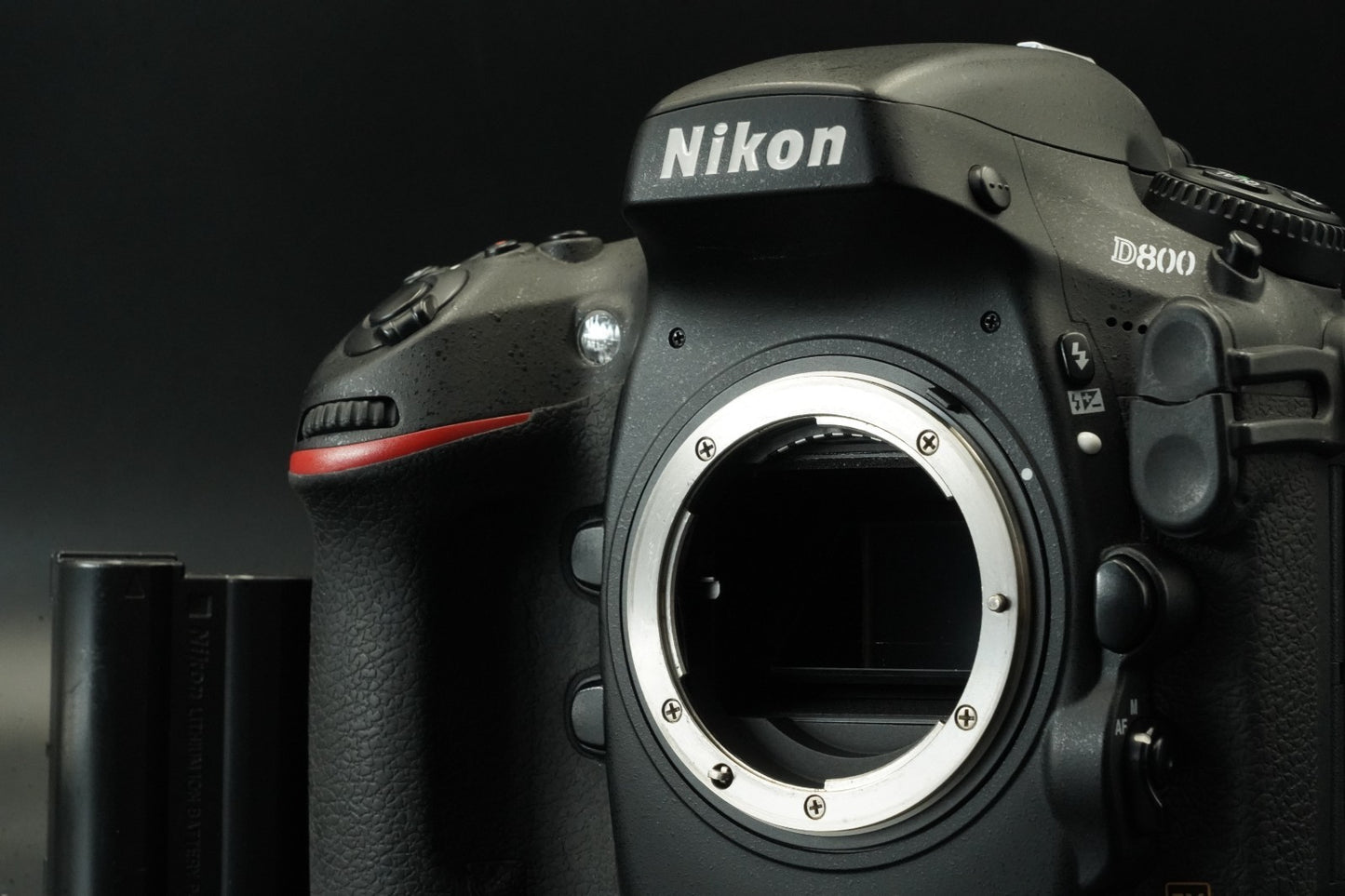 43777 cuts! Nikon D800 36.3MP FX DSLR Camera Body Used US Duty Paid 11700