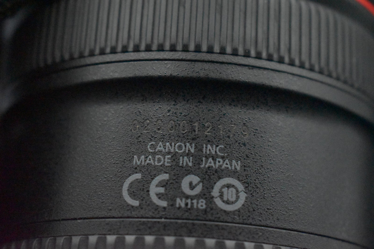 [US Duty Paid] Canon EF 24-70mm f/4 L IS USM Zoom Camera Lens 9433