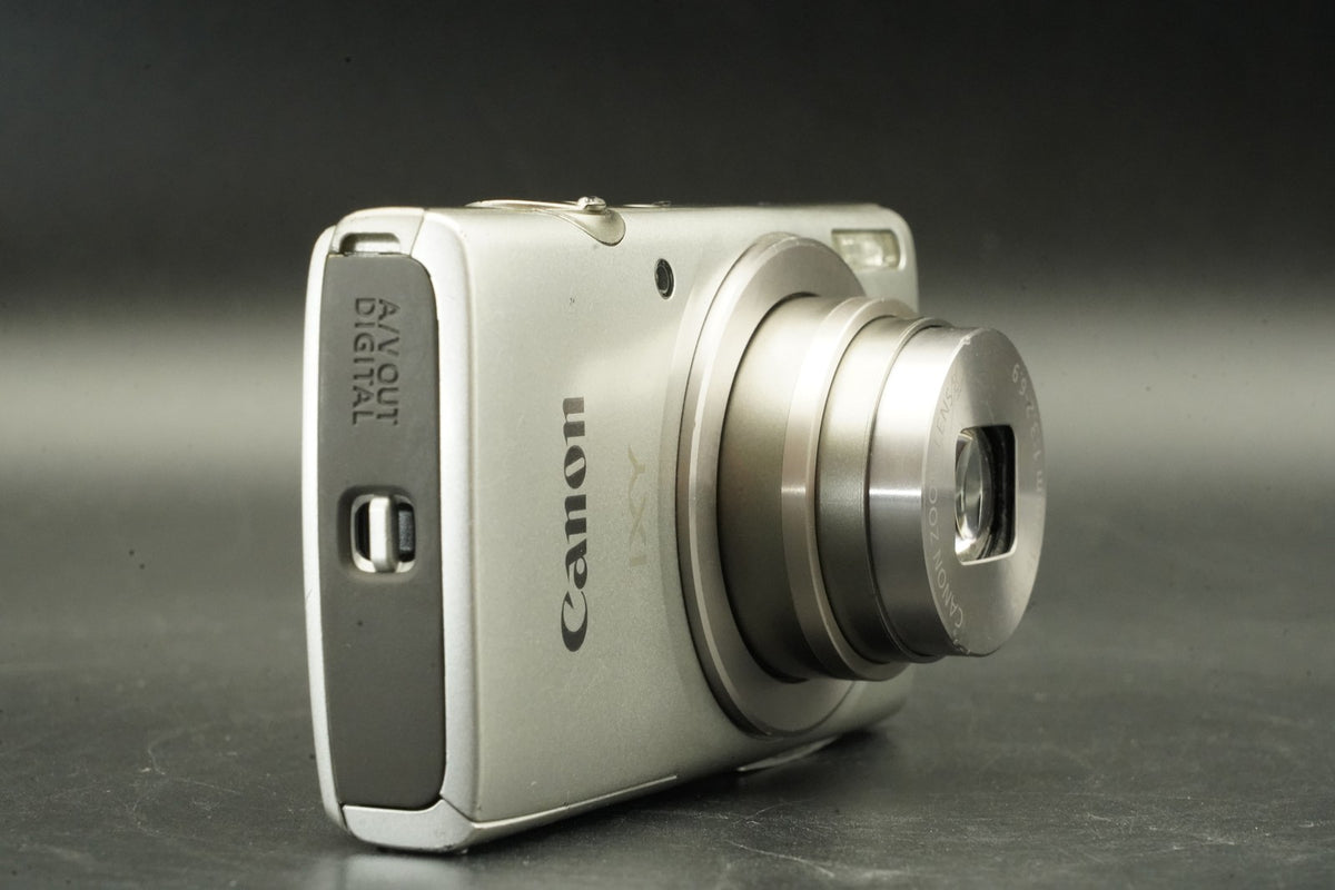 Canon PowerShot IXY 200 ELPH 185 digital Camera Silver #12600