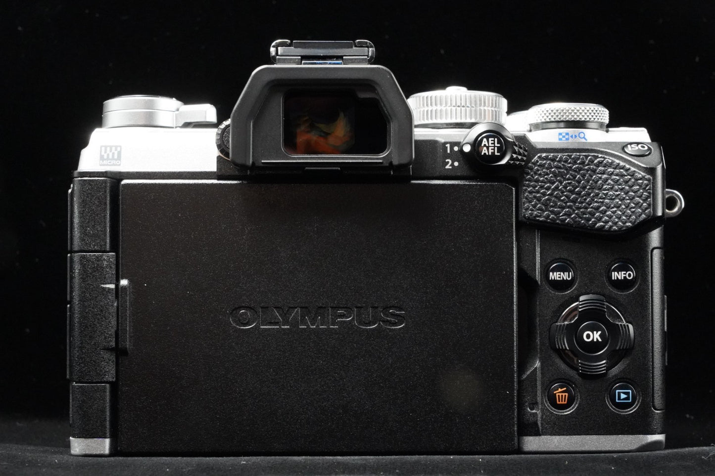 Olympus OM-D E-M5 Mark III 20.4MP Mirrorless Digital Camera US Duty Paid 10153