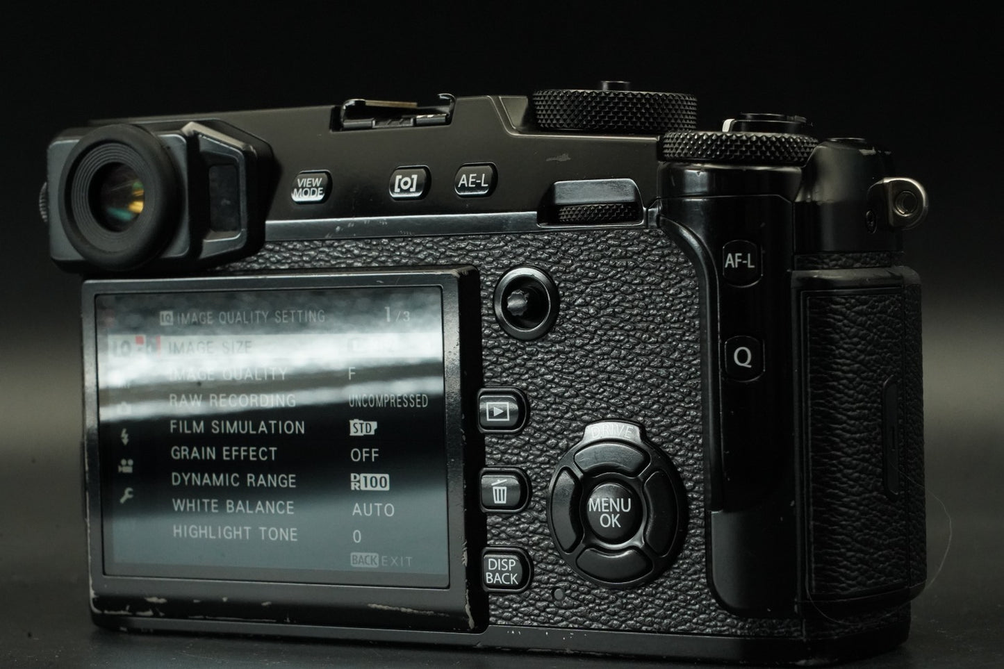 Only 1 cuts!! Fujifilm X-Pro2 24.3MP Mirrorless Digital Camera Black 11648
