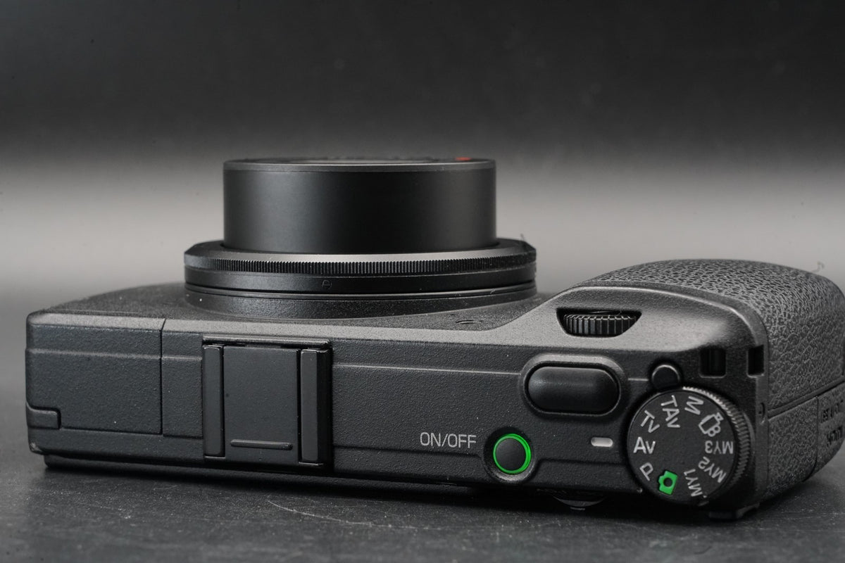 RICOH GR 16.2MP Digital Compact Camera Black -3461 cuts- #11186