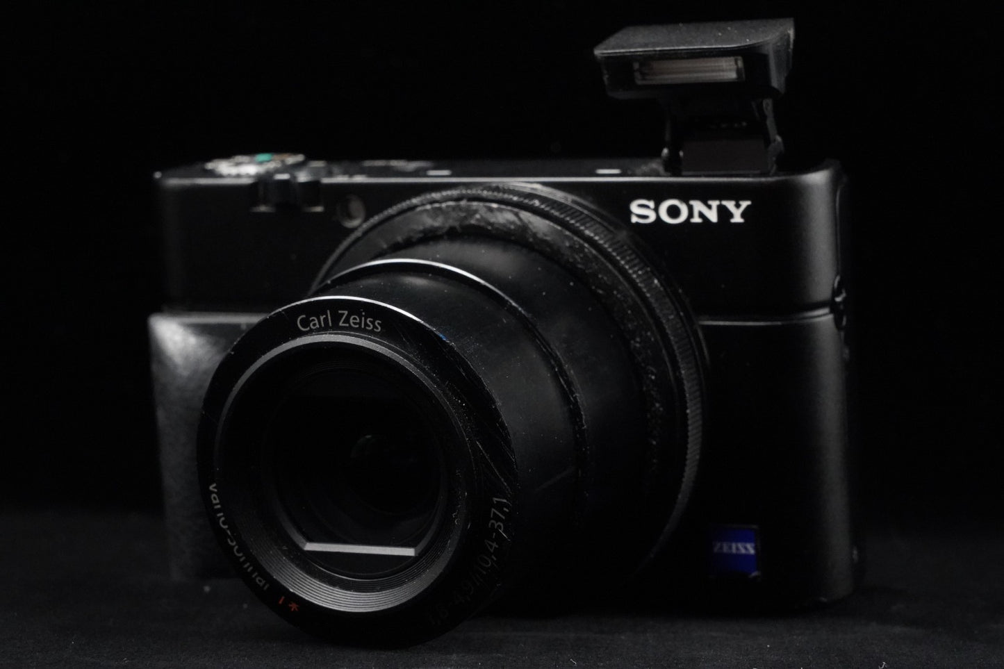 Sony Cyber-Shot DSC-RX100 35 Language Camera US DUTY PAID 10144