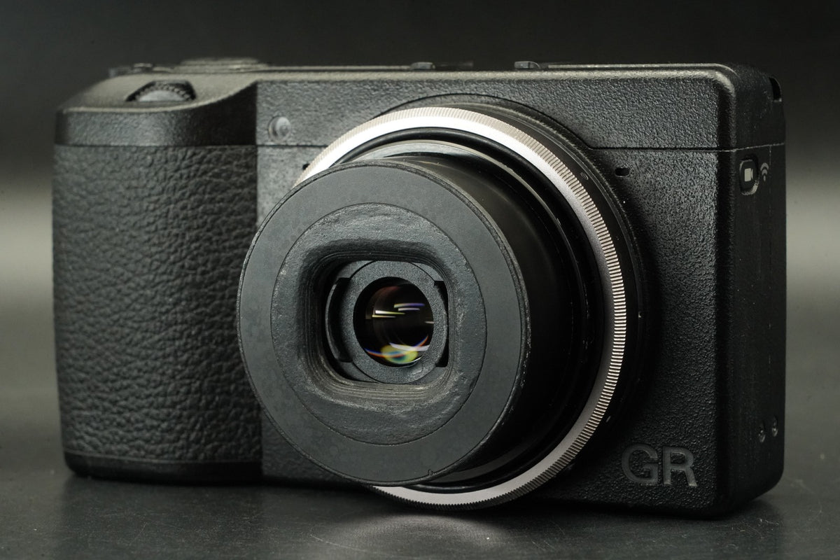 RICOH GR IIIx 24.2MP Black Compact Digital Camera -1777 cut- #12152