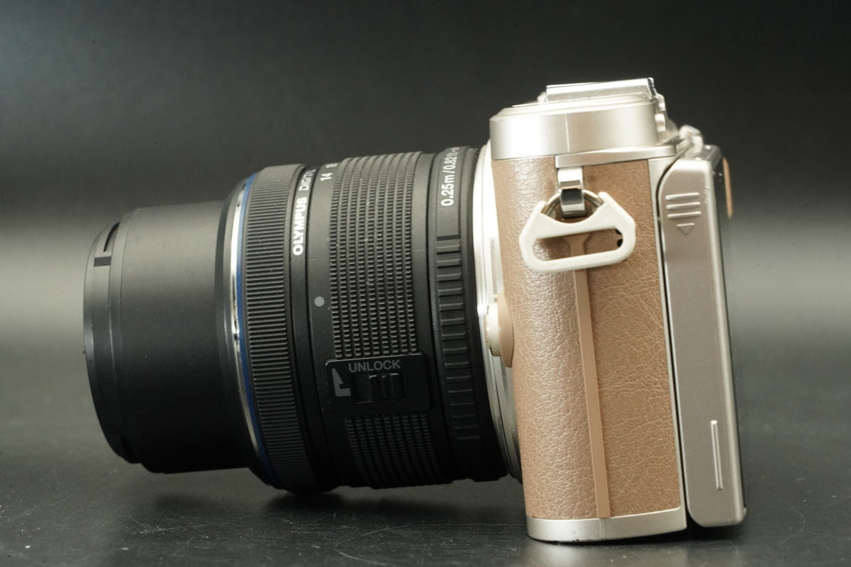 Olympus E-PL10 Digital Camera 14-42mm 40-150mm Lens Brown -3094 cuts- #11773