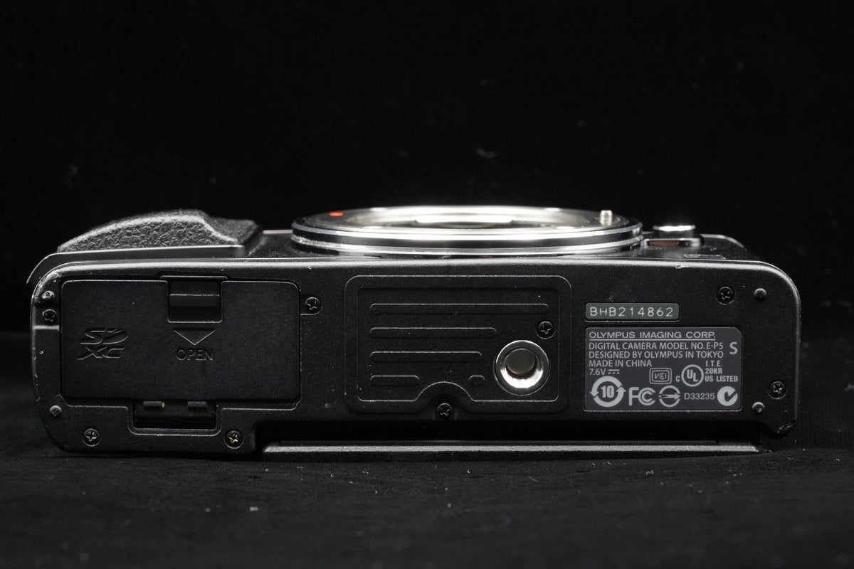 Olympus PEN E-P5 Black Body Wifi Digital Camera US STOCK #9838