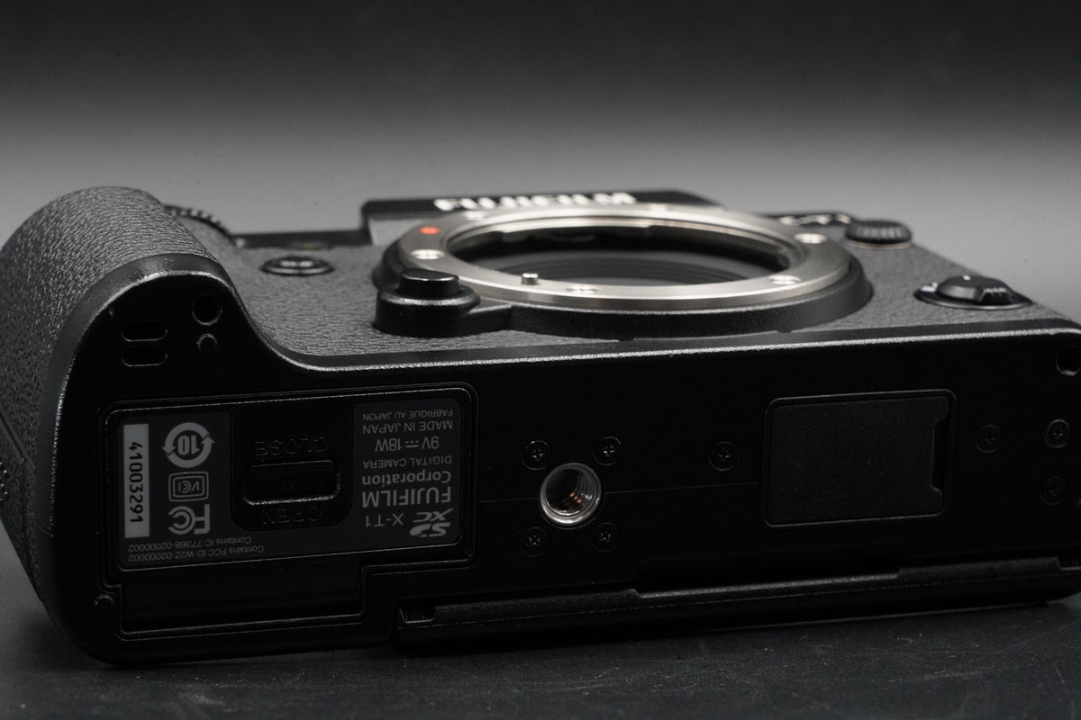 Fujifilm X-T1 Mirrorless Digital Camera 16.3MP Black -480 cuts- #10935