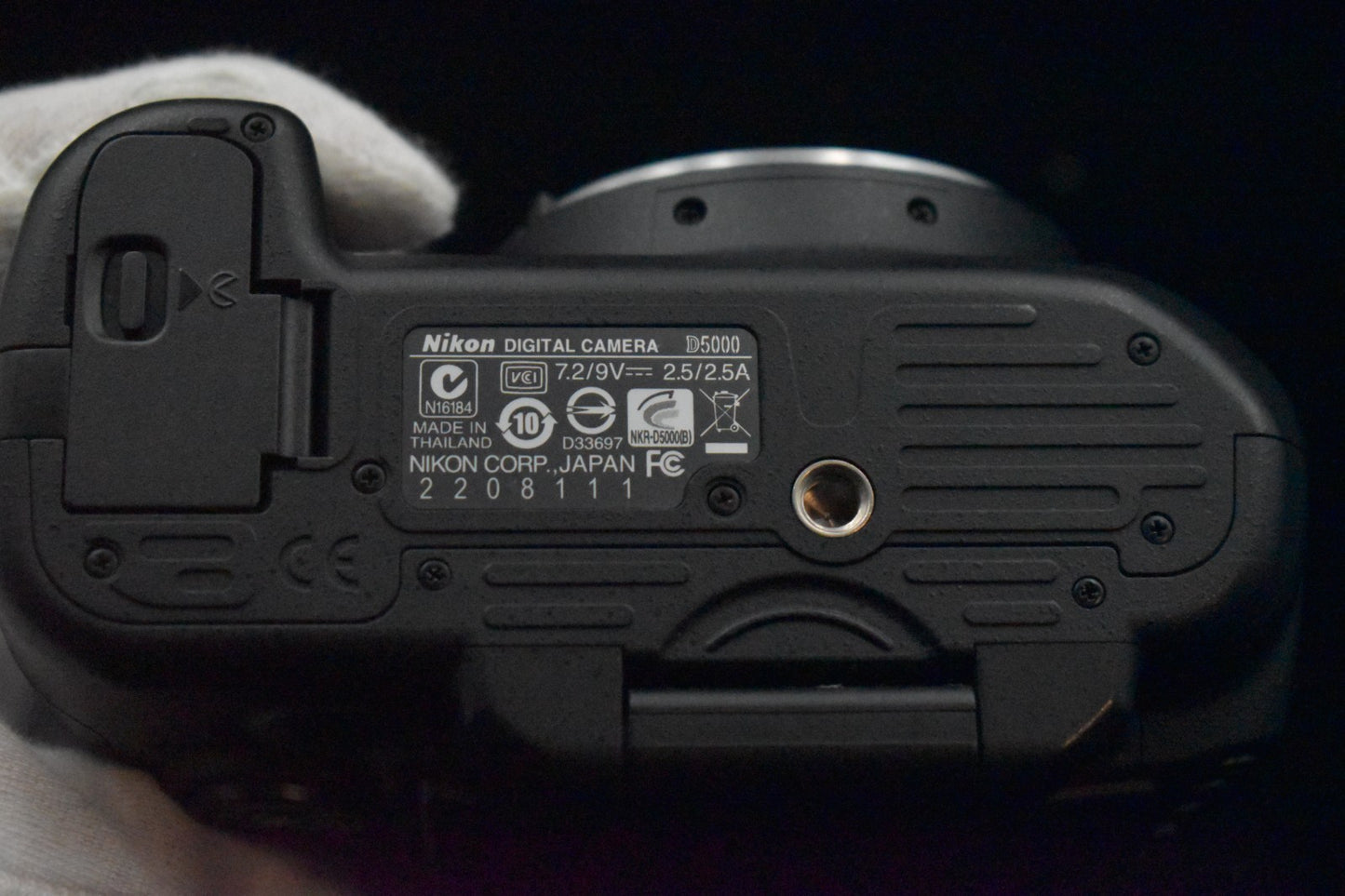 [US Duty Paid] Nikon D5000 Digital SLR Camera 12.3MP with Lens From Japan 8959