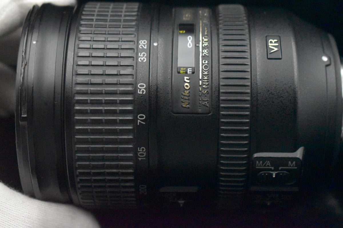 [US Duty Paid] Objectif zoom Nikon AF-S FX NIKKOR 28-300mm F/3.5-5.6G ED VR 8676