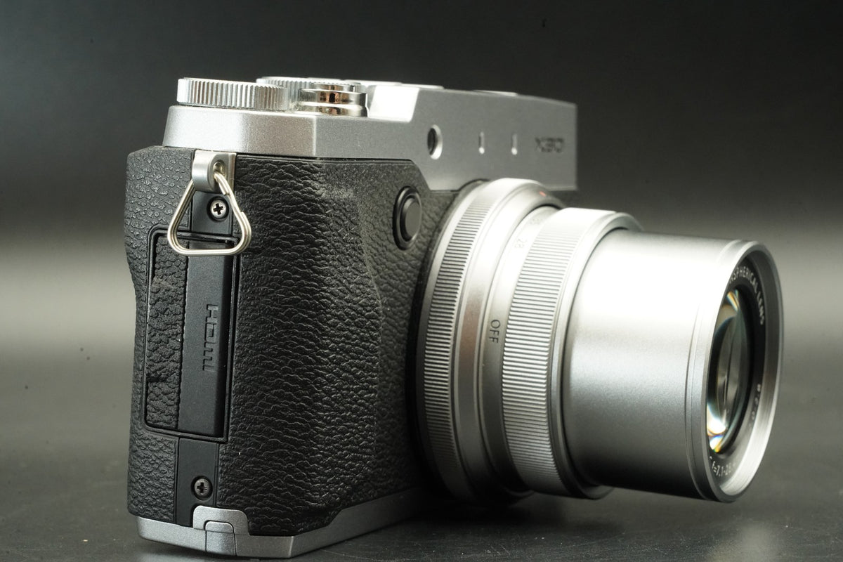 Fujifilm FinePix X30 12.0MP Digital Camera Silver #11798