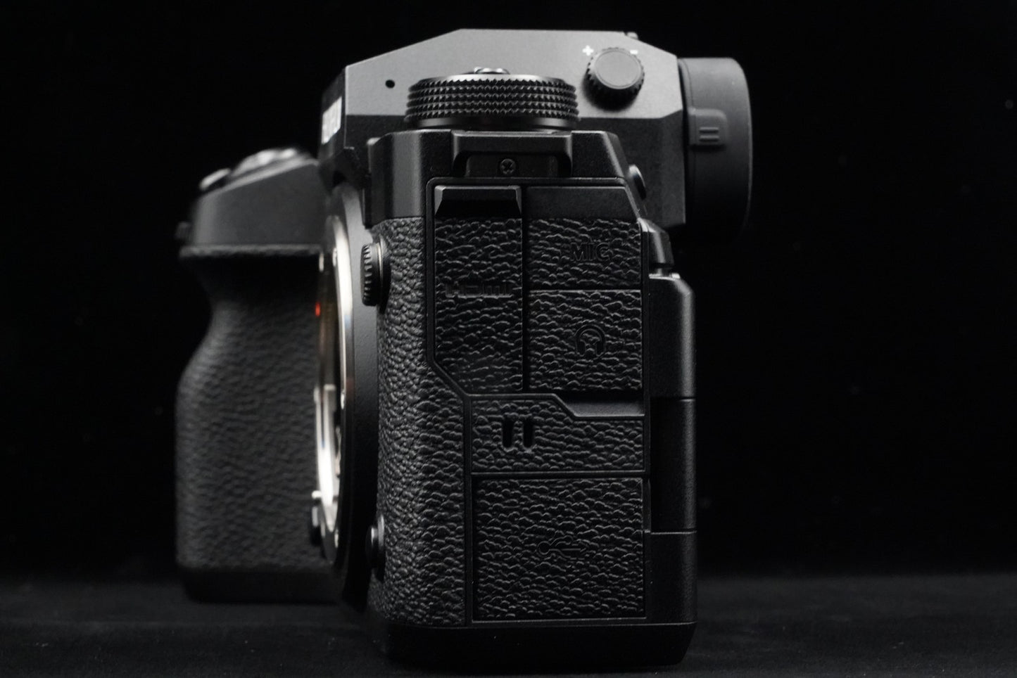 Fujifilm X-H2 Mirrorless Camera Black Shutter Count 1775 US Duty Paid #10096