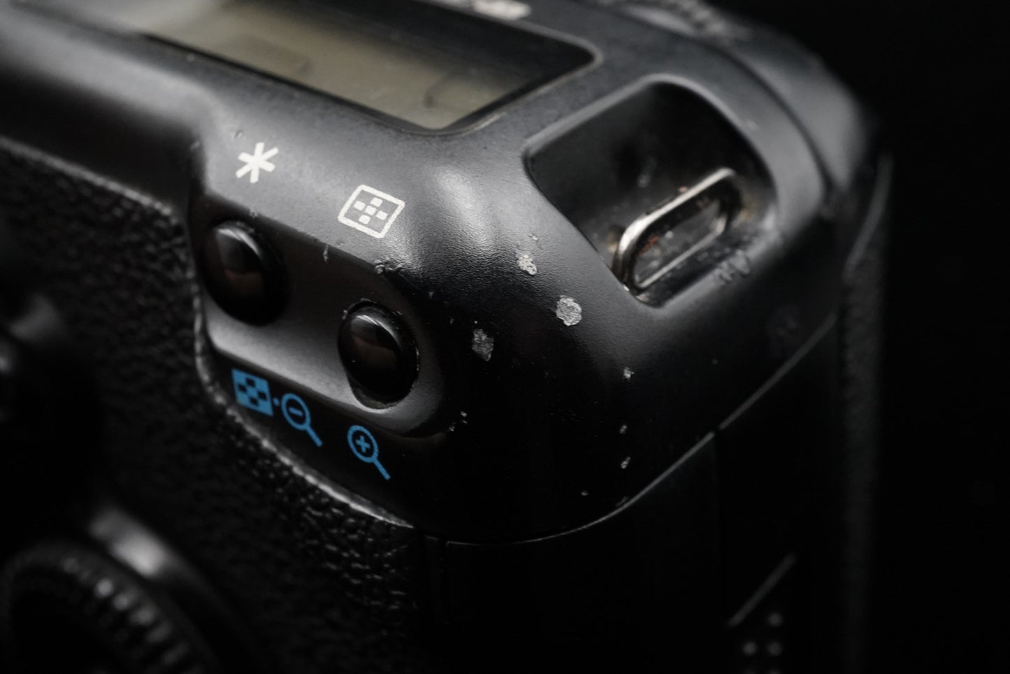Canon EOS 5D Digital SLR Full Frame Camera Body US Duty Paid 9706