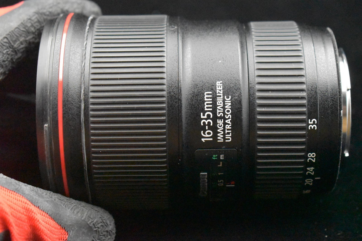 [US Duty Paid] Canon EF 16-35mm f/4 L IS USM Lens Wide Angle AF Lens 9357