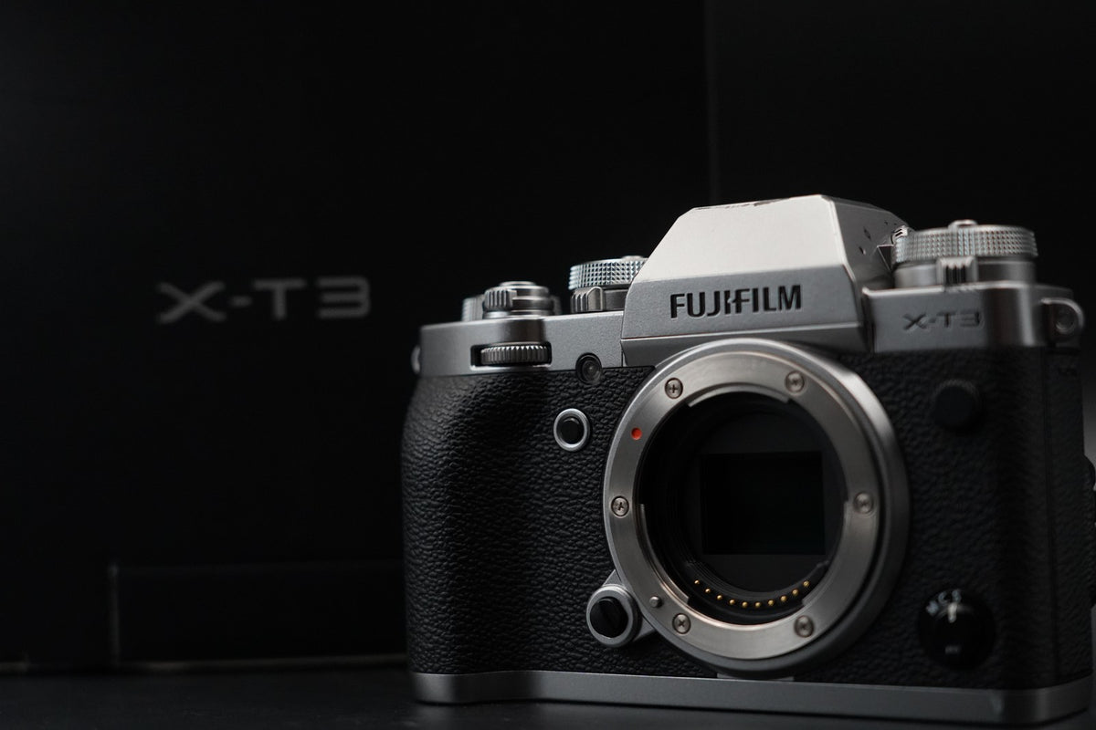 Fujifilm X-T3 Mirrorless Digital Camera Silver Body Only -11936 cuts- #10805