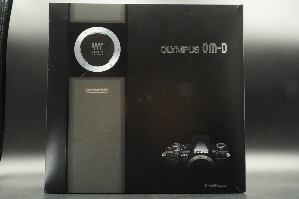 Olympus OM-D E-M5 Mark II w/ M.ZUIKO 14-150 Lens Black -19392 cuts- #11473