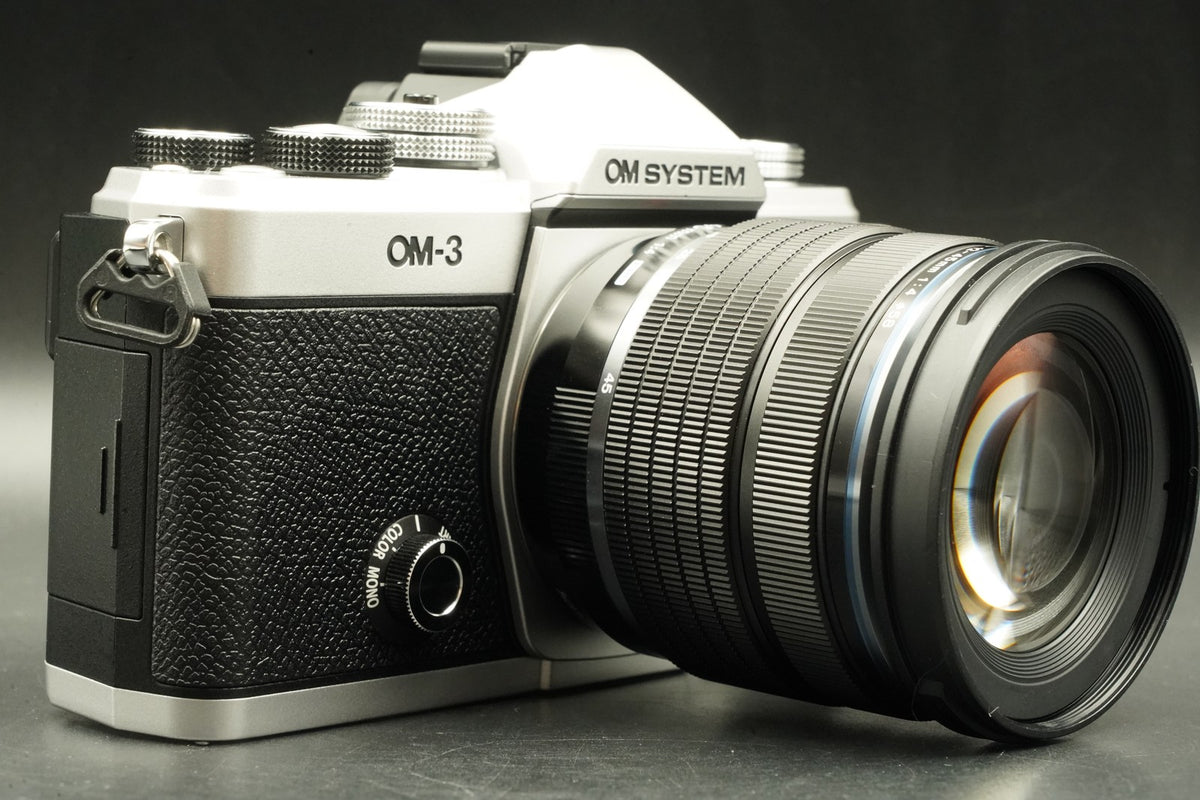 OM SYSTEM OM-3 Mirrorless Camera + M.ZUIKO 12-45mm f/4 Silver -1177 cuts- #12154