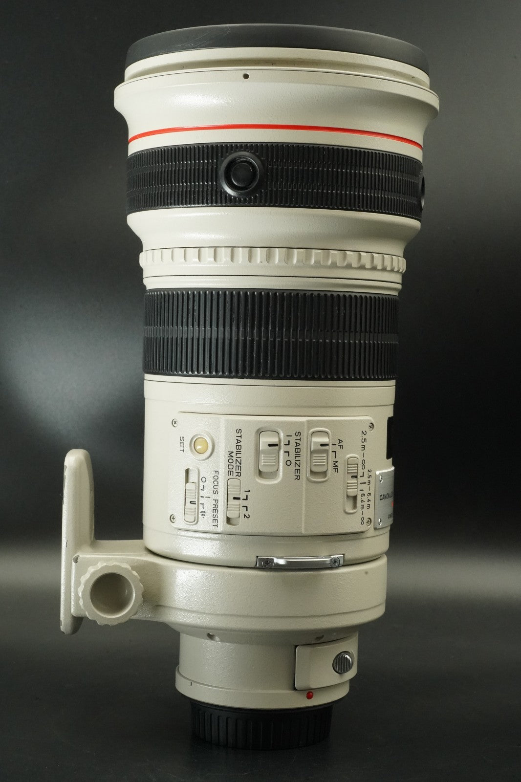 Canon EF 300mm F/2.8 L IS USM Lens w/ BOX US STOCK #11896