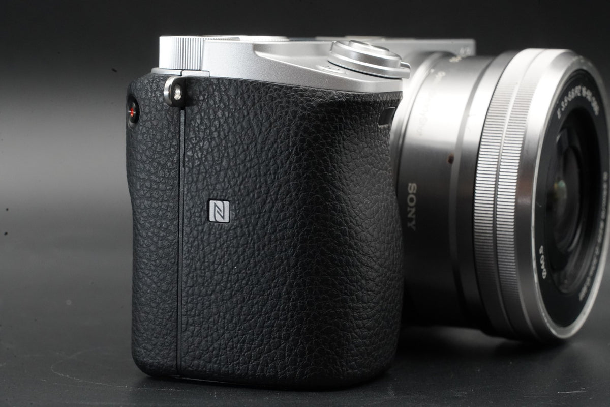 Sony Alpha A6400 Mirrorless Digital Camera Black Body Only -2838 cut- #11521