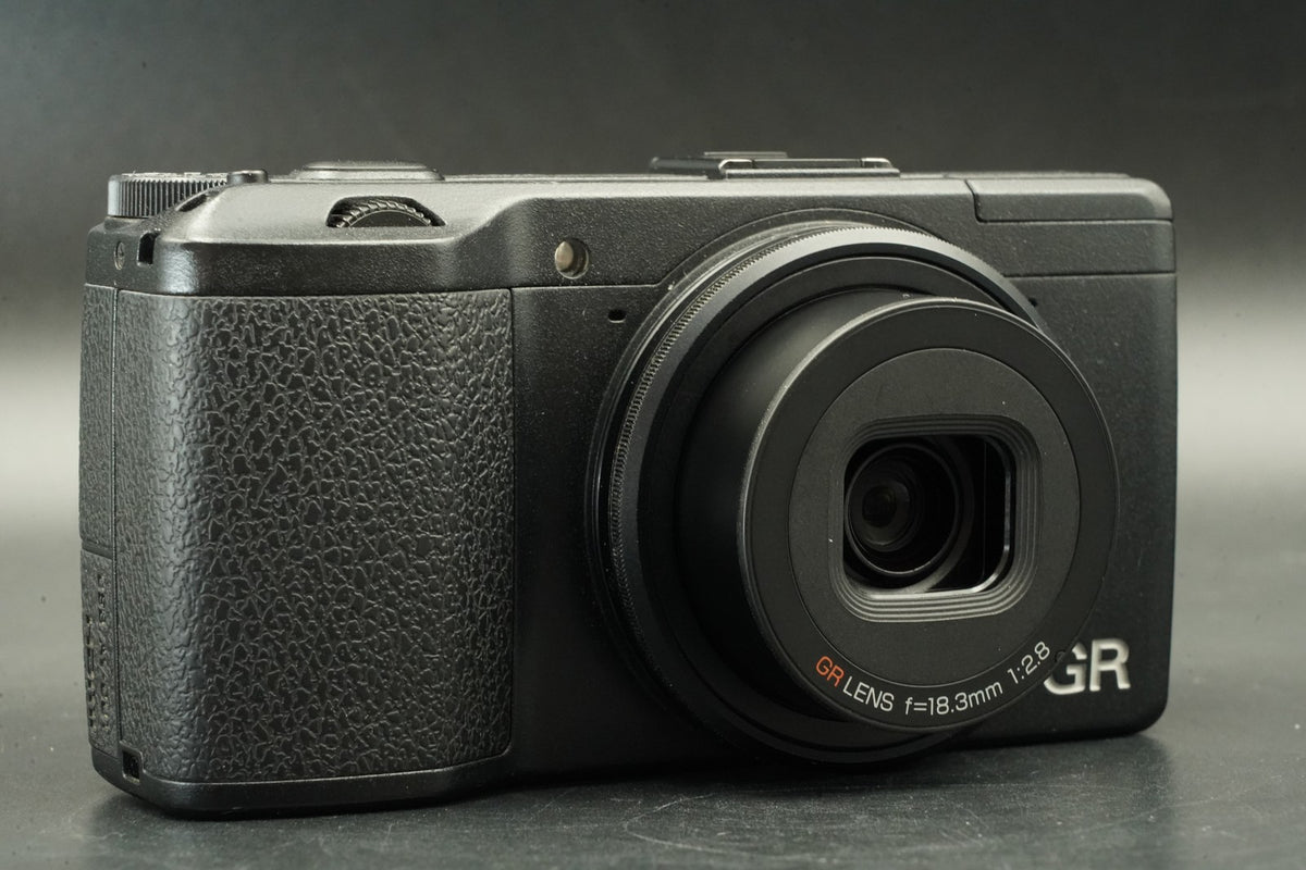 RICOH GR 16.2MP Digital Compact Camera Black -4099 cuts- #11764