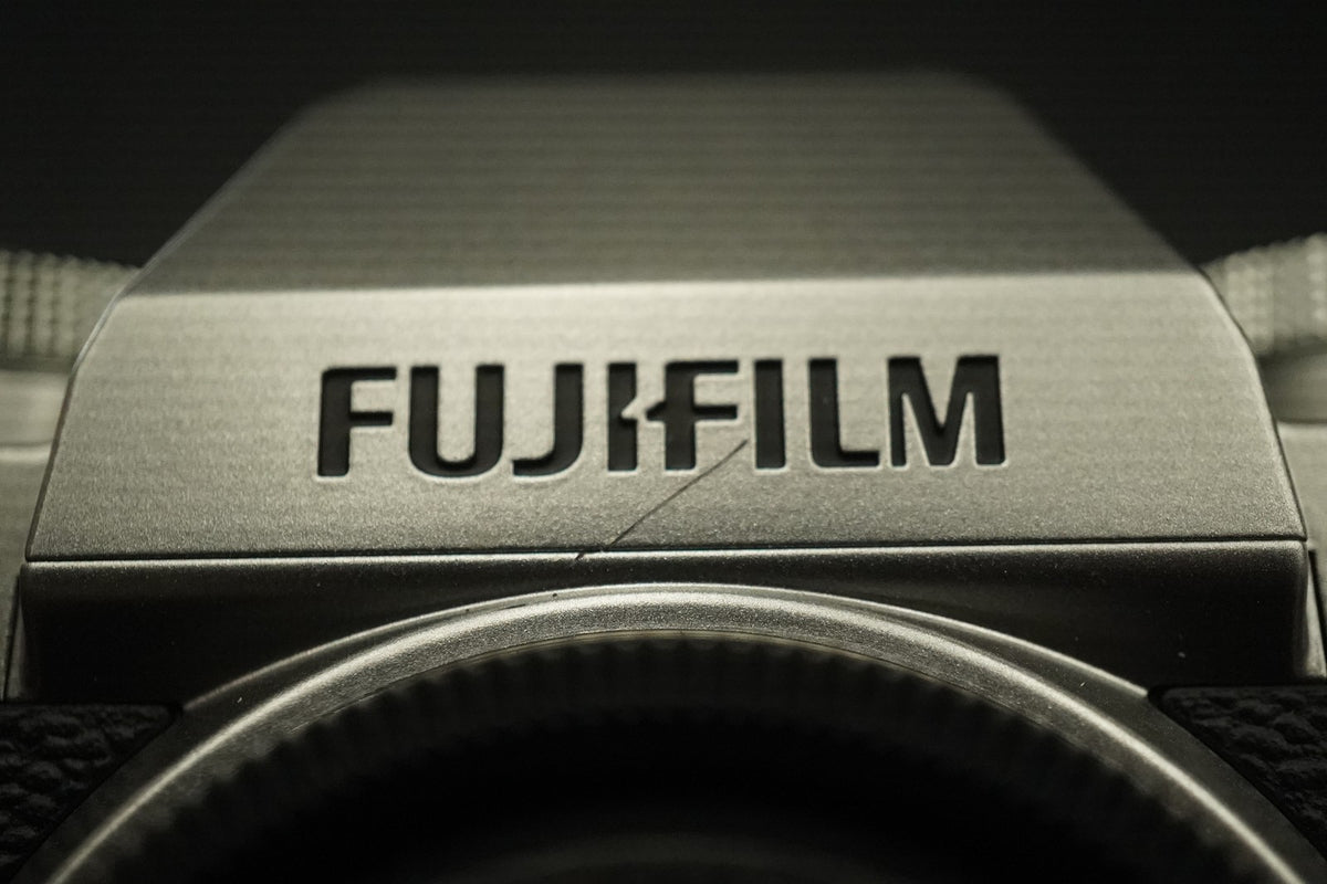 Fujifilm X-T3 Mirrorless Digital Camera Silver Body Only -703 cuts- #12329