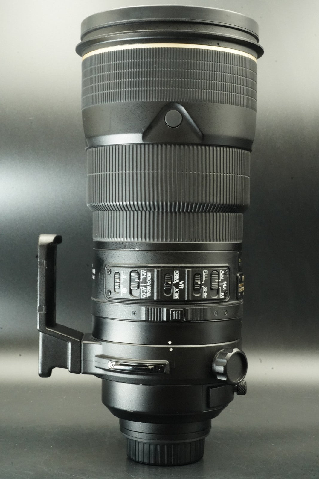 Nikon AF-S NIKKOR 300mm f/2.8 G II ED VR Lens #12385