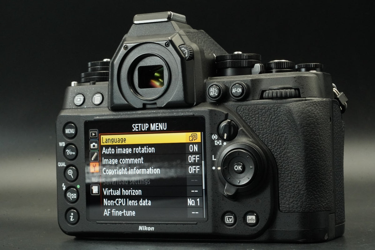 Nikon Df schwarz DSLR Digitalkamera Body -71643 Schnitte- #11593