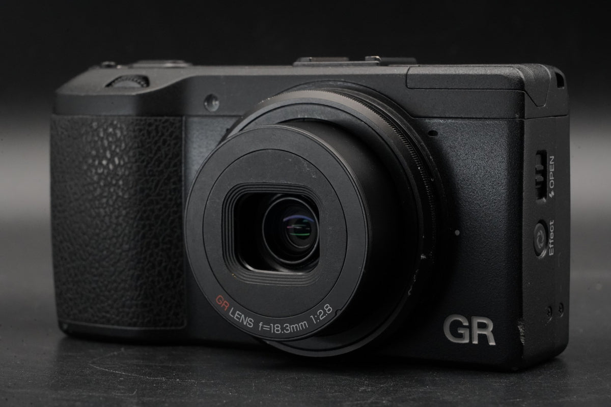 RICOH GR 16.2MP Digital Compact Camera Black -6362 cuts- #11187