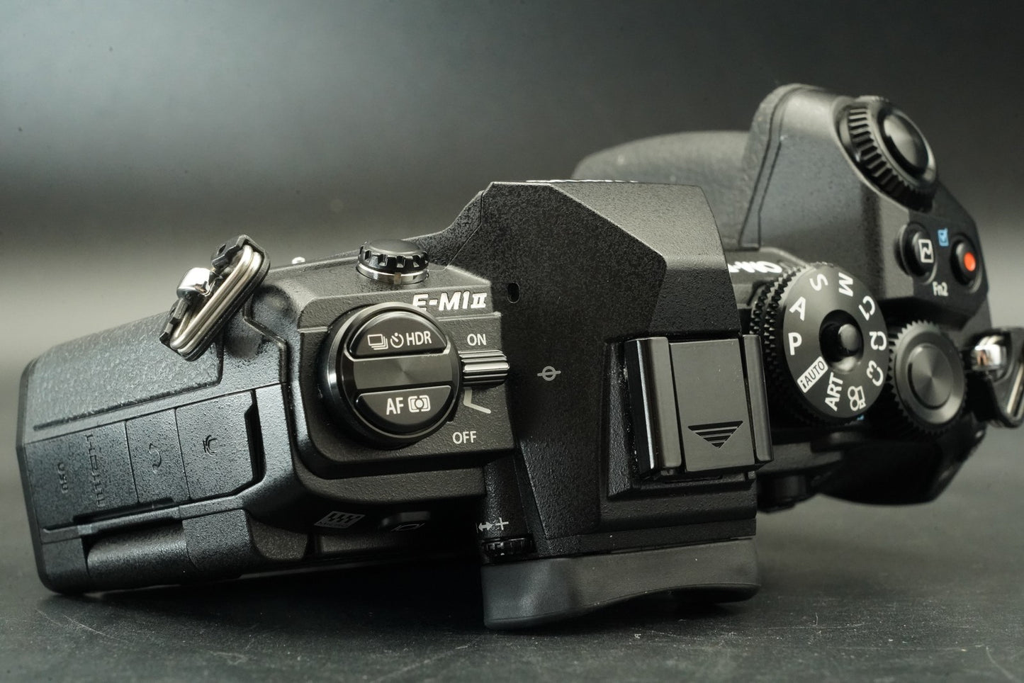 2702 cuts! Olympus OM-D E-M1 Mark II Digital Camera Black Body 11674
