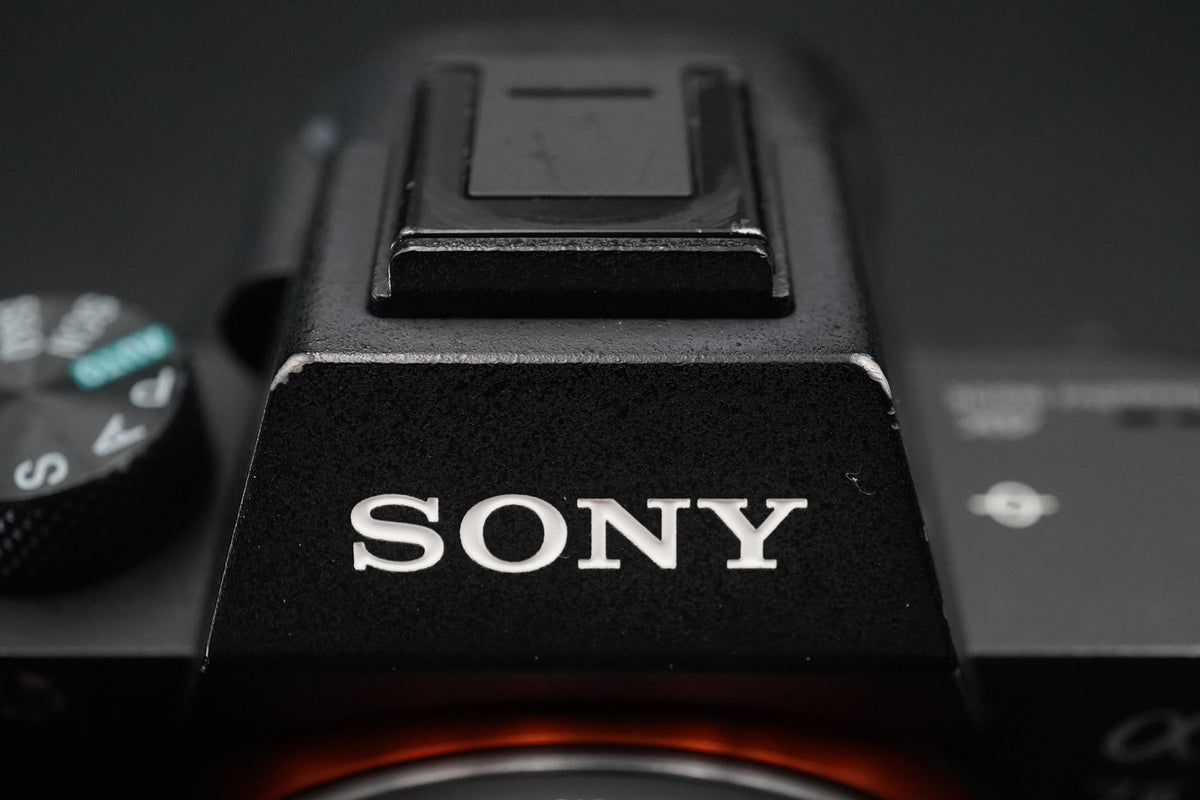 Appareil photo numérique sans miroir Sony a7 III ILCE-7M3 avec objectif FE...