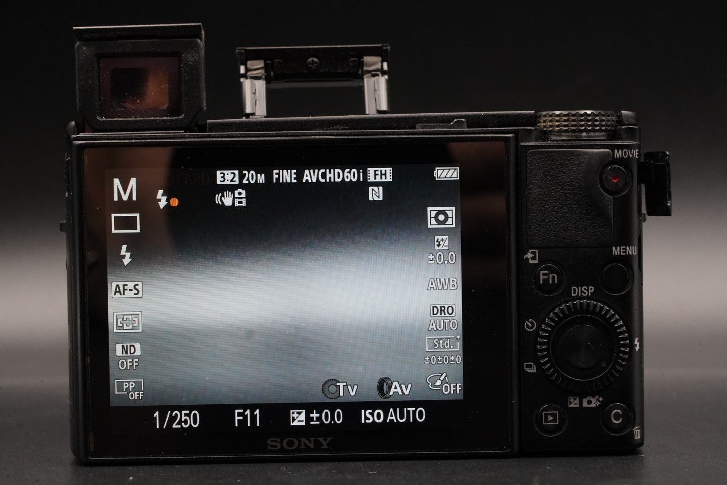 Sony RX100IV M4 DSC-RX100IV Digital Camera 35 Languages US DUTY PAID 10508