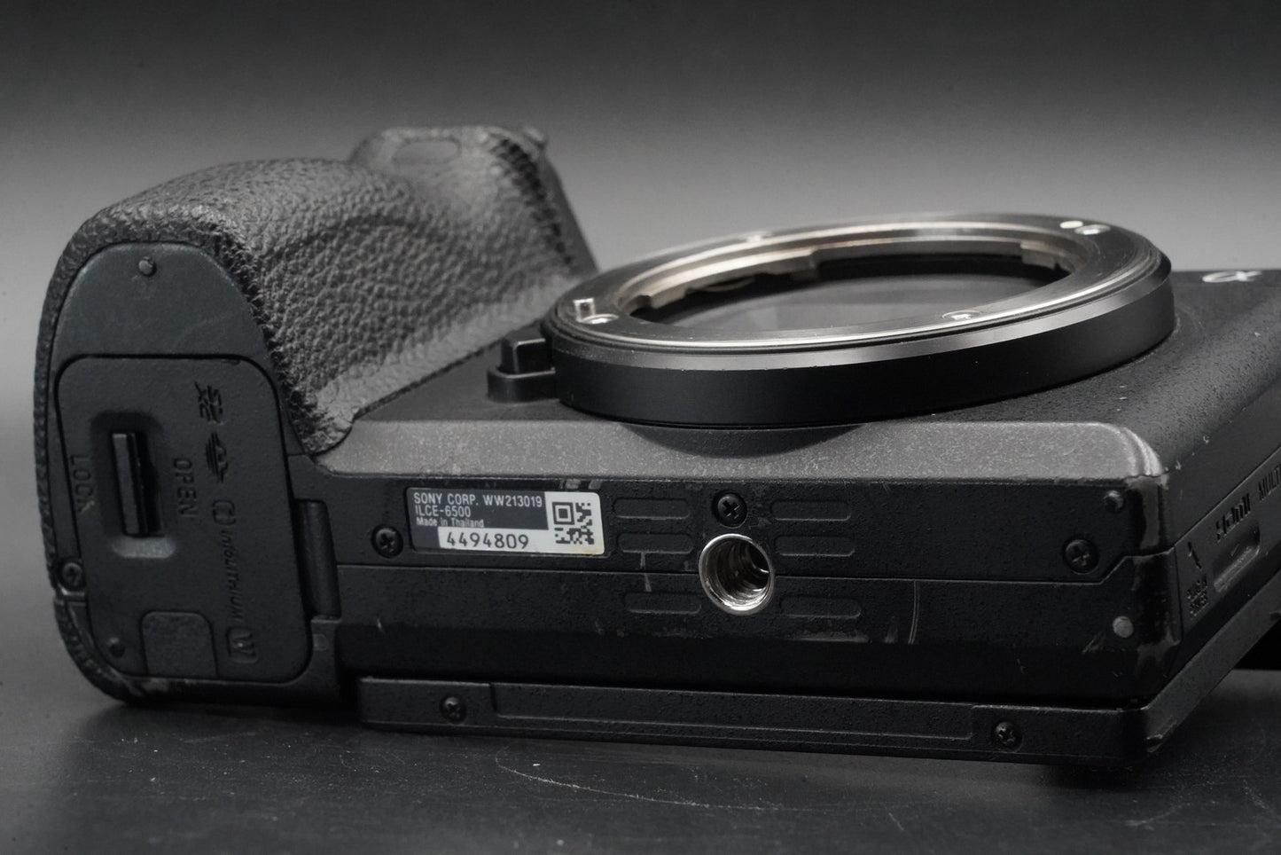 1511 cuts!! Sony Alpha a6500 24.2MP Digital Camera Black 10968_