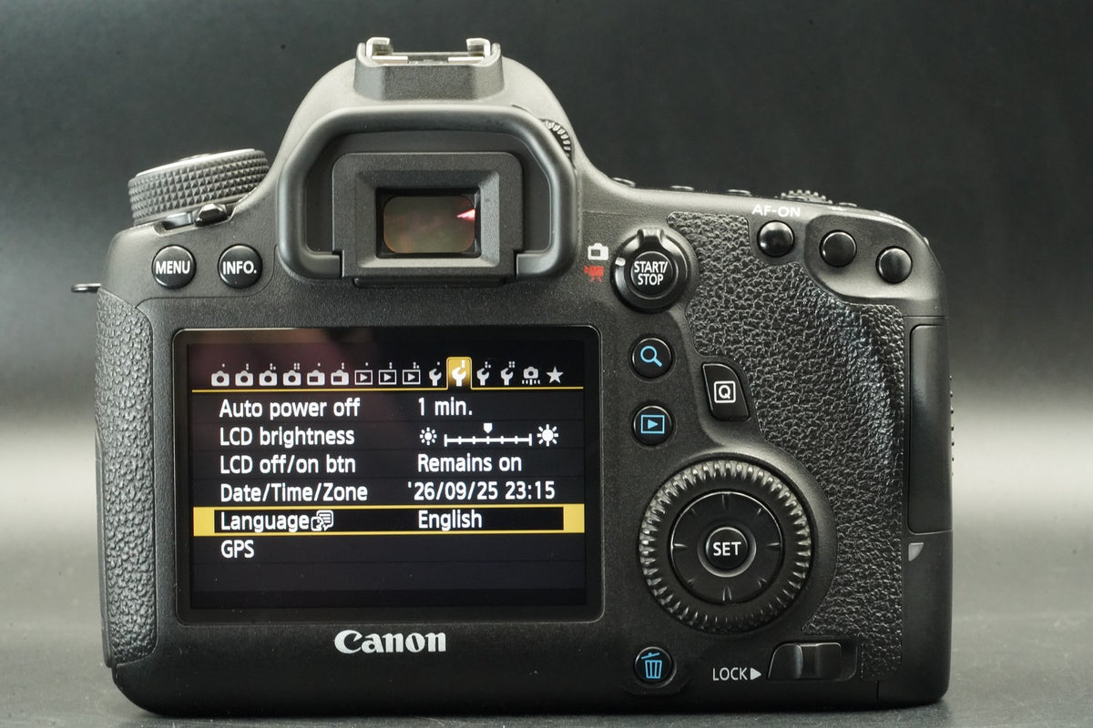Canon EOS 6D Digital Camera w/ EF 24-105mm f/3.5-5.6 IS USM #12024