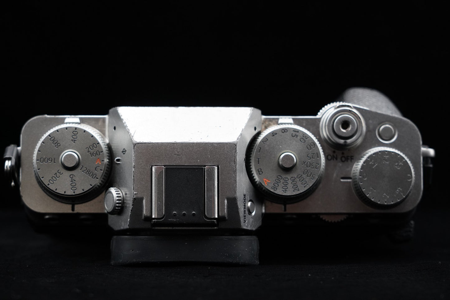 Fujifilm X-T4 26.1MP Mirrorless Digital Camera Body Silver US Duty Paid 9792