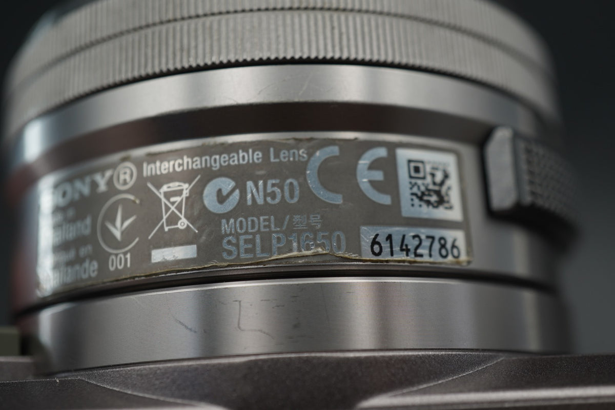 Sony Alpha a5100 Mirrorless Digital Camera with Lens Silver US STOCK #11055