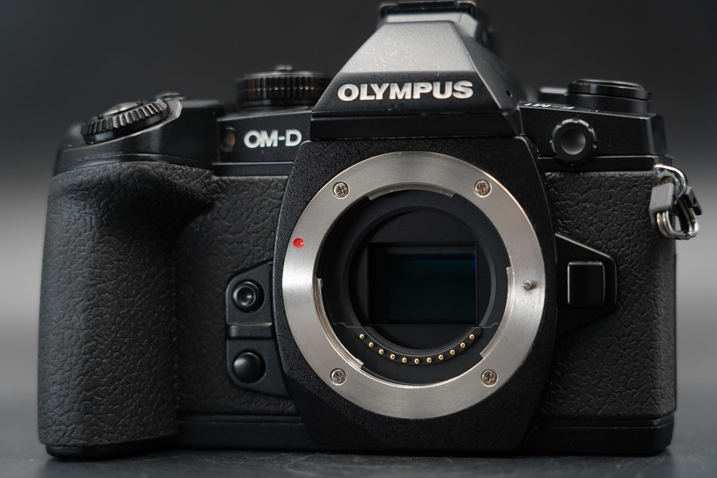 Olympus OM-D E-M1 Digital Camera Black Body From JAPAN US Duty Paid 10989