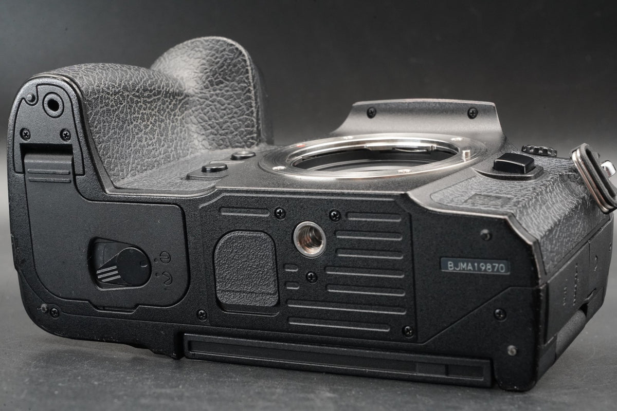 OLYMPUS OM System OM-1 20.4MP Mirrorless Camera -160 cuts- #12156