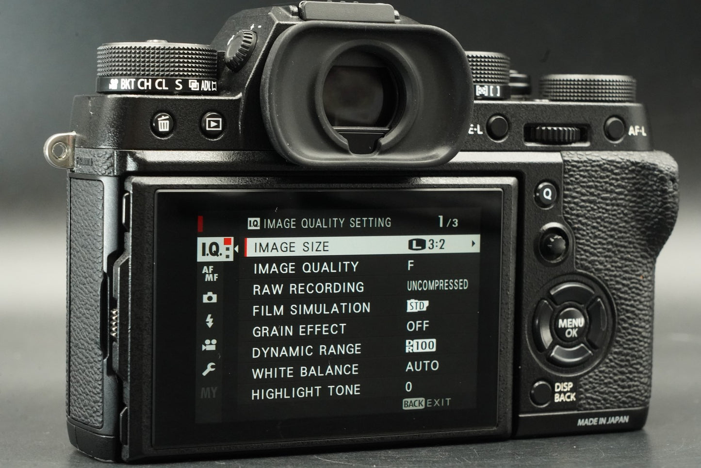 Only 1 cuts!! Fujifilm X-T2 Mirrorless Digital Camera 11526