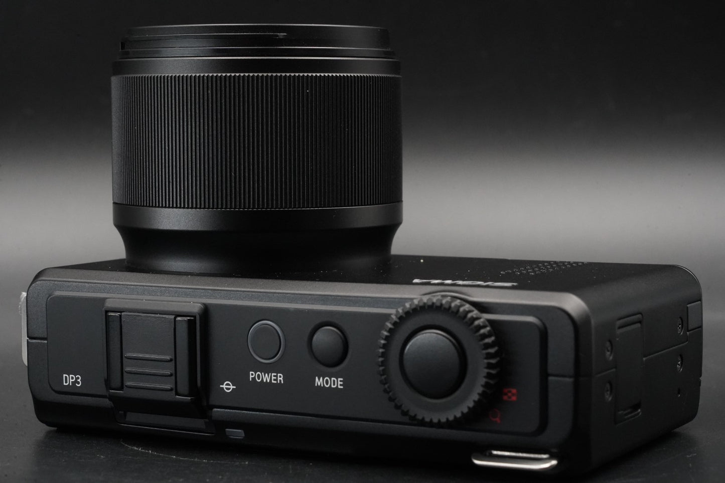[ALMOST UNUSED] Sigma DP3 Merrill 46.0MP Compact Digital Camera Black 10900