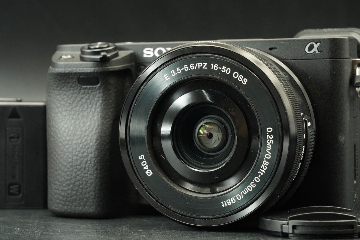 Sony A6400 Digital Camera Black w/ 16-50mm Lens -486 cuts- #12528