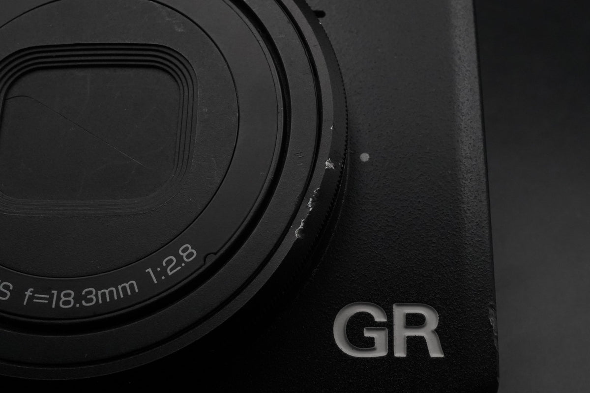 RICOH GR 16.2MP Digital Compact Camera Black -6362 cuts- #11187