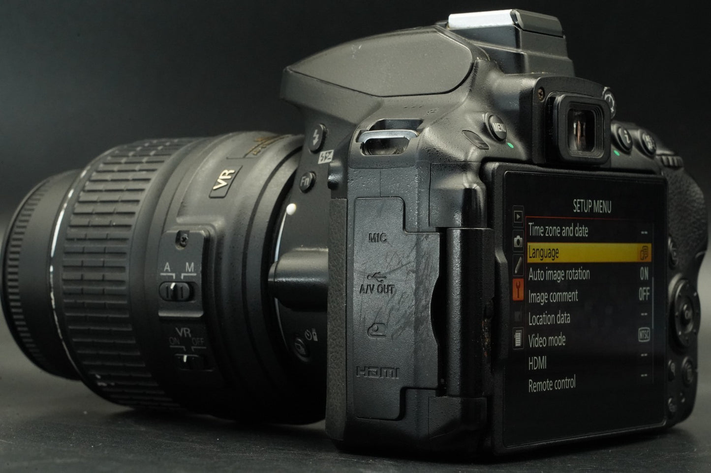 33905 cuts!! Nikon D5300 AF-S 18-55mm + 55-300mm Lens 11701