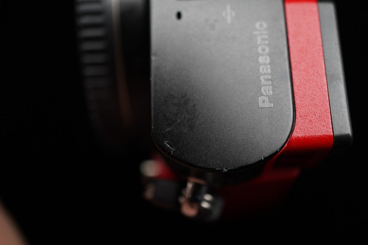 Panasonic LUMIX DMC-GM5 16MP Red Body Only English OK ! US STOCK #10139