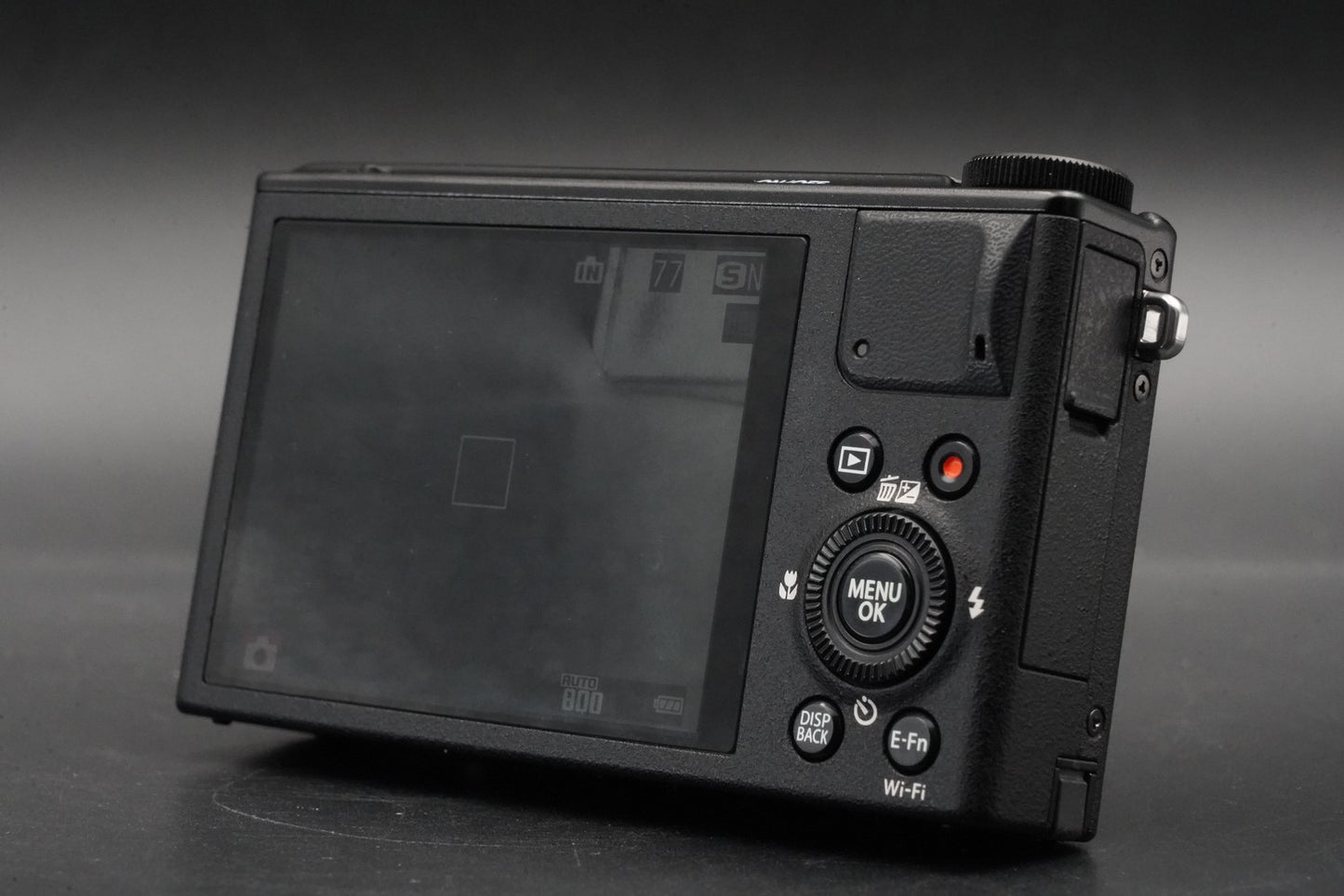Fujifilm XQ1 Compact Digital Camera Point and Shoot Black ALMOST UNUSED 11021
