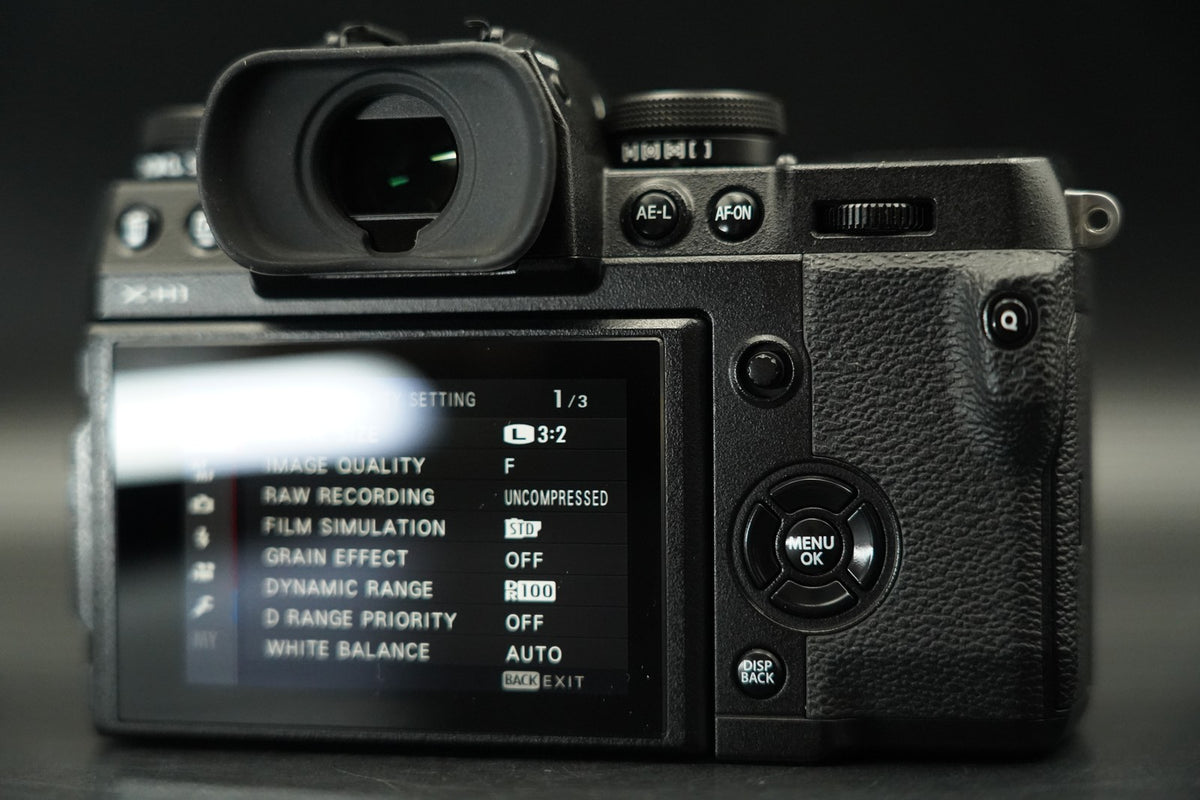 Fujifilm X-H1 24.3 MP Mirrorless Camera Black -37 cuts- US STOCK #12336