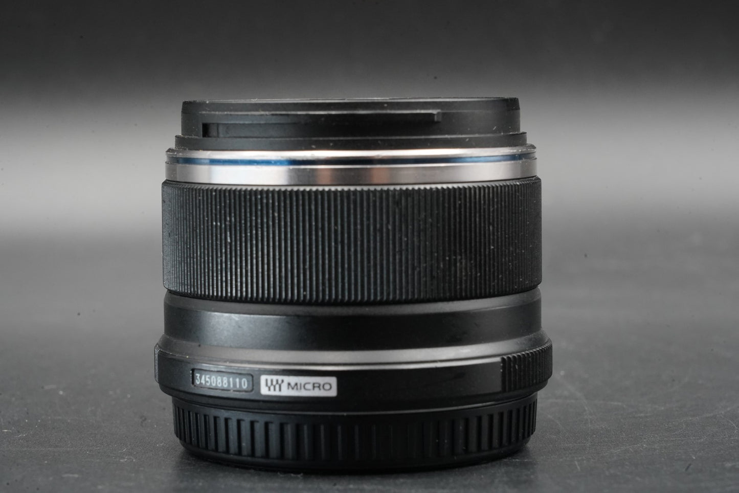 OLYMPUS M.ZUIKO DIGITAL 25mm F/1.8 Black Lens for Micro Four Thirds 11067