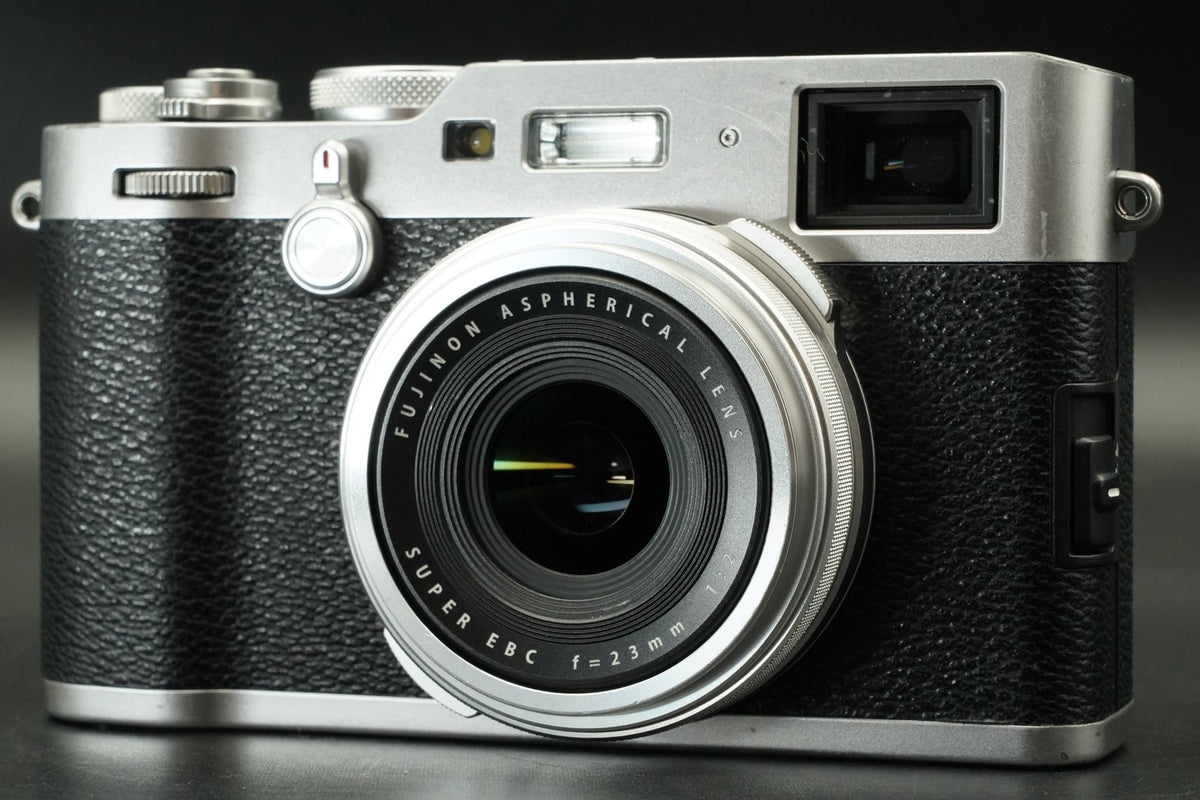 Fujifilm X100F 24.3MP Digital Camera Silver -22900 cuts- US STOCK #11971