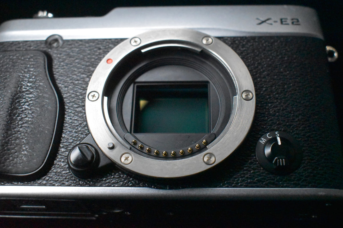 [US Duty Paid] Fujifilm Fuji X-E2 fotocamera digitale mirrorless argento...