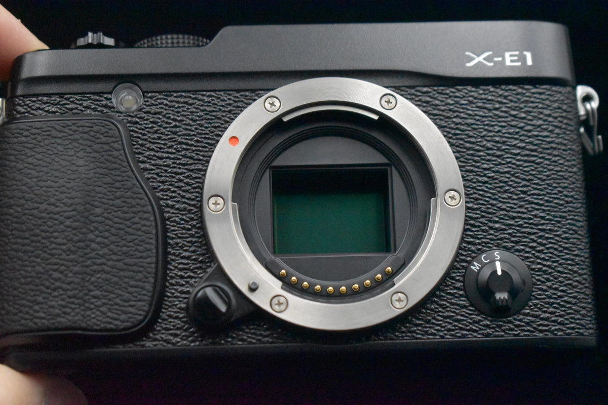 Fujifilm X-E1 16.3MP Digital SLR Camera Body Black US STOCK #R0159